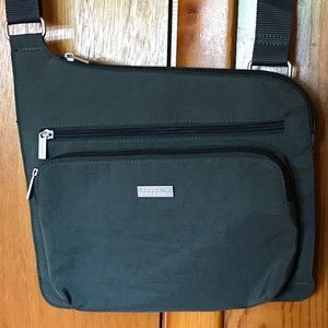 NWOT Charcoal Gray Baggallini Crossbody